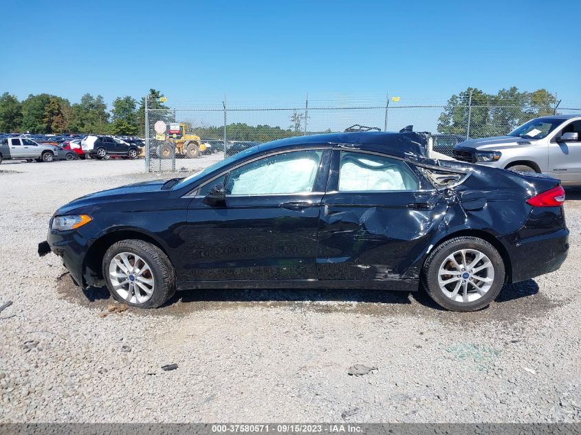 2020 FORD FUSION SE - 3FA6P0HD0LR197095