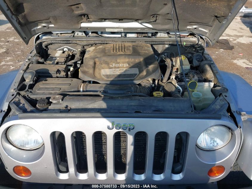2013 JEEP WRANGLER UNLIMITED SAHARA - 1C4BJWEG7DL629080