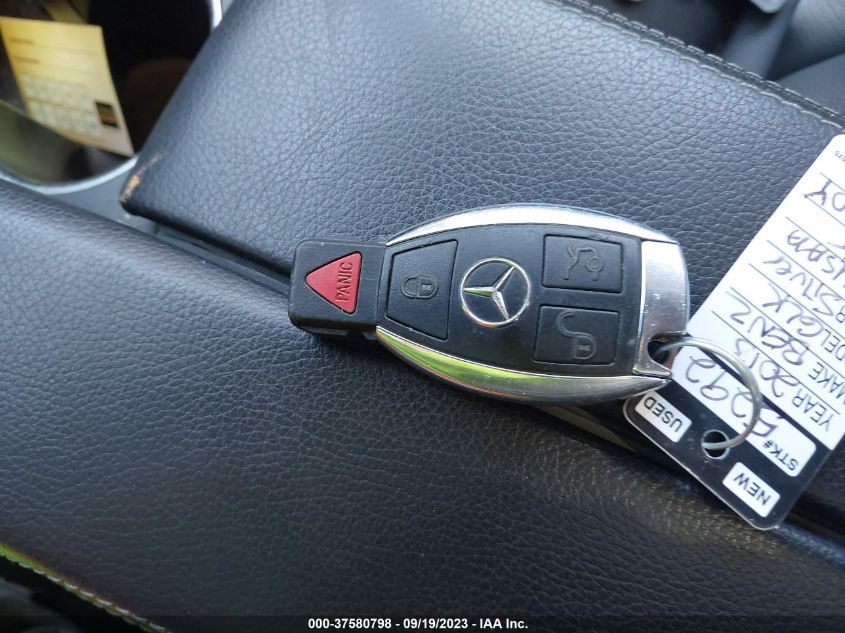 2013 MERCEDES-BENZ GLK 350 WDCGG8JB7DG111385