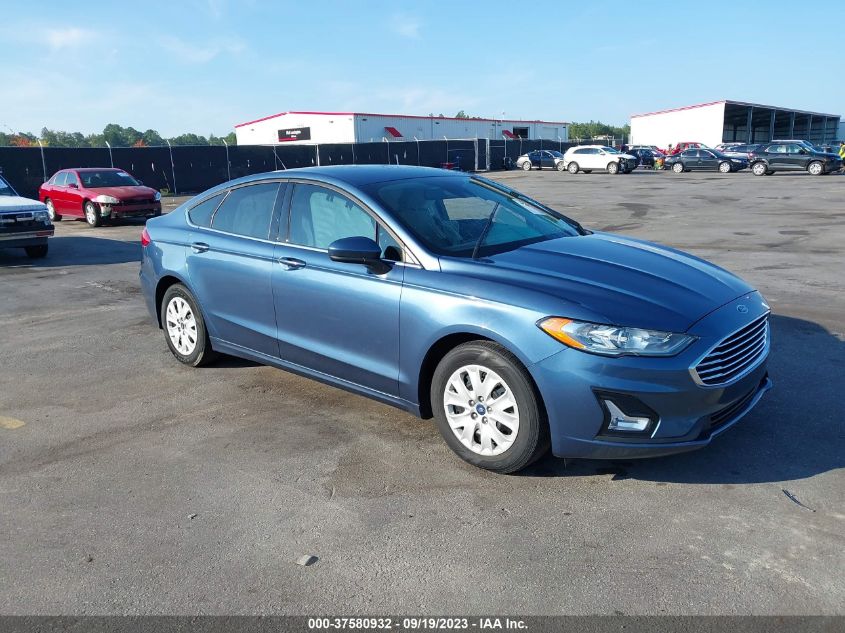 3FA6P0G71KR213668 Ford Fusion S