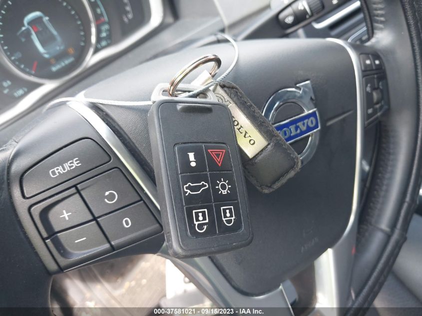 2014 VOLVO S60 T5 - YV1612FS8E2273267