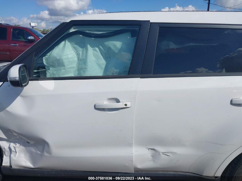 2014 KIA SOUL + - KNDJP3A56E7008906