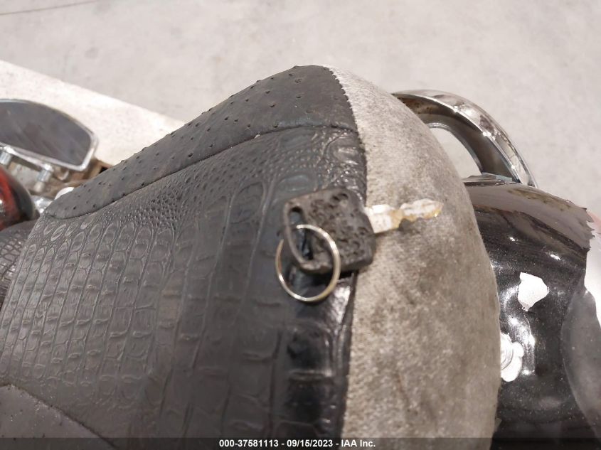 2002 HONDA VT750 CDC - JH2RC44692M611331