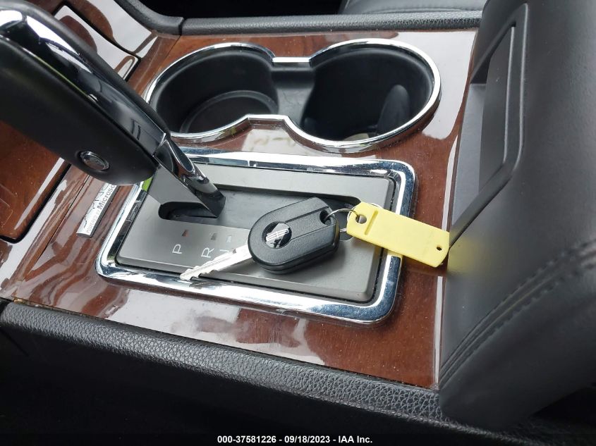 2014 LINCOLN NAVIGATOR - 5LMJJ2H55EEL05574
