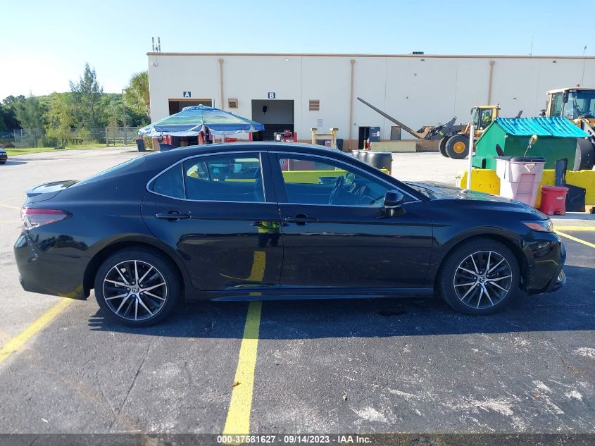 2022 TOYOTA CAMRY SE - 4T1G11AK5NU643960