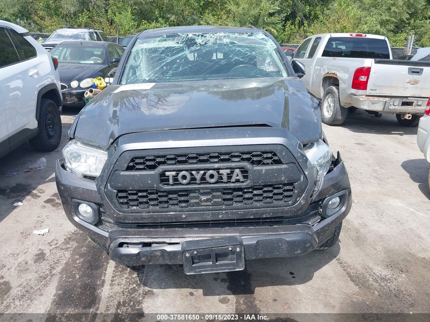 VIN 5TFCZ5AN2KX207803 2019 TOYOTA TACOMA 4WD SR/SR5/TRD SPORT