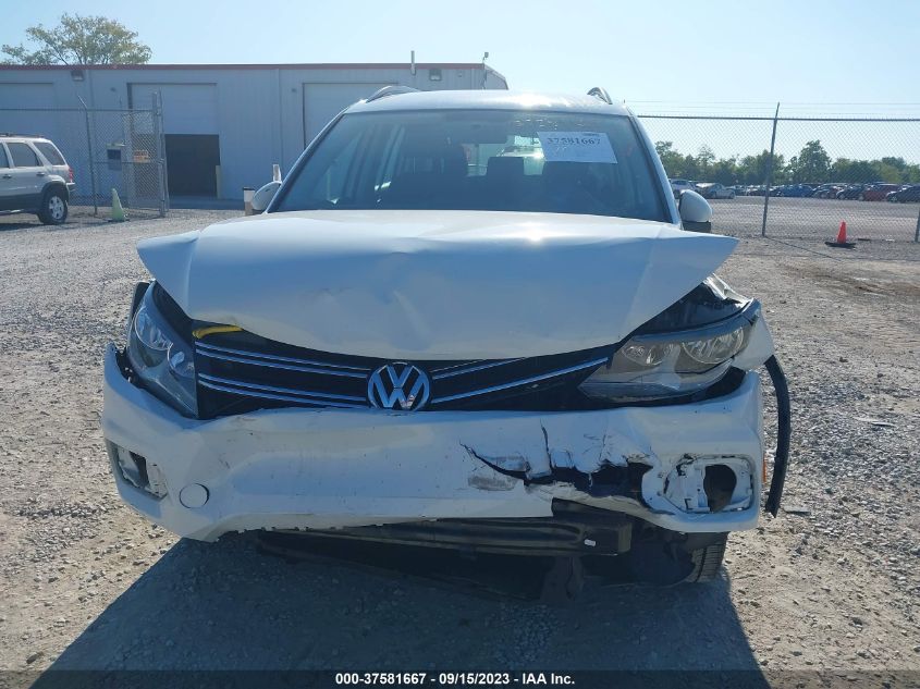 2017 VOLKSWAGEN TIGUAN - WVGBV7AX2HK054328