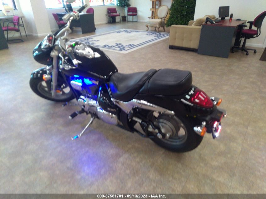 2013 SUZUKI VZ800 JS1VS56AXD2100804