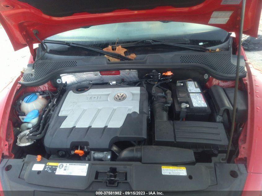 2013 VOLKSWAGEN BEETLE CONVERTIBLE 2.0L TDI 3VW6L7AT4DM816387
