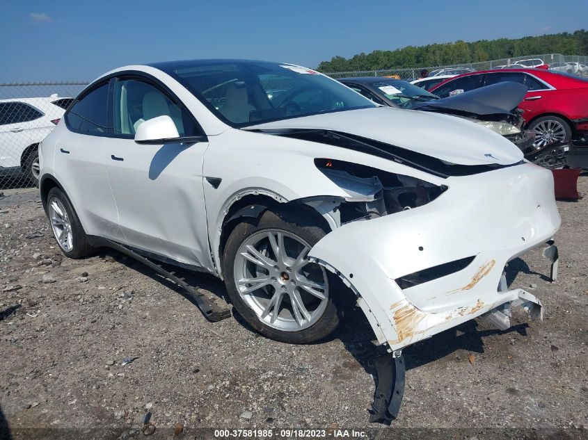 Images of 2022 TESLA MODEL Y 7SAYGDEE7NF418562 | vin: 7SAYGDEE7NF418562 | 37581985