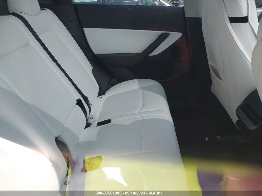 VIN 7SAYGDEE7NF418562 2022 TESLA MODEL Y LONG RANGE