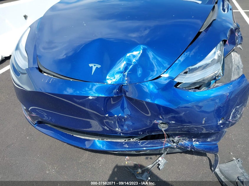 VIN 5YJYGAEE8MF215609 2021 TESLA MODEL Y LONG RANGE