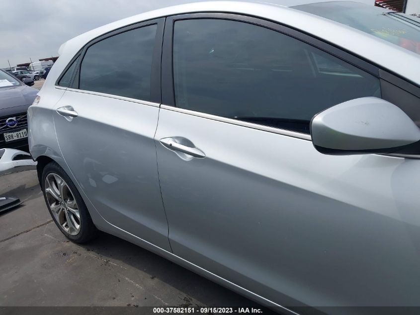 2013 HYUNDAI ELANTRA GT - KMHD35LE8DU152390