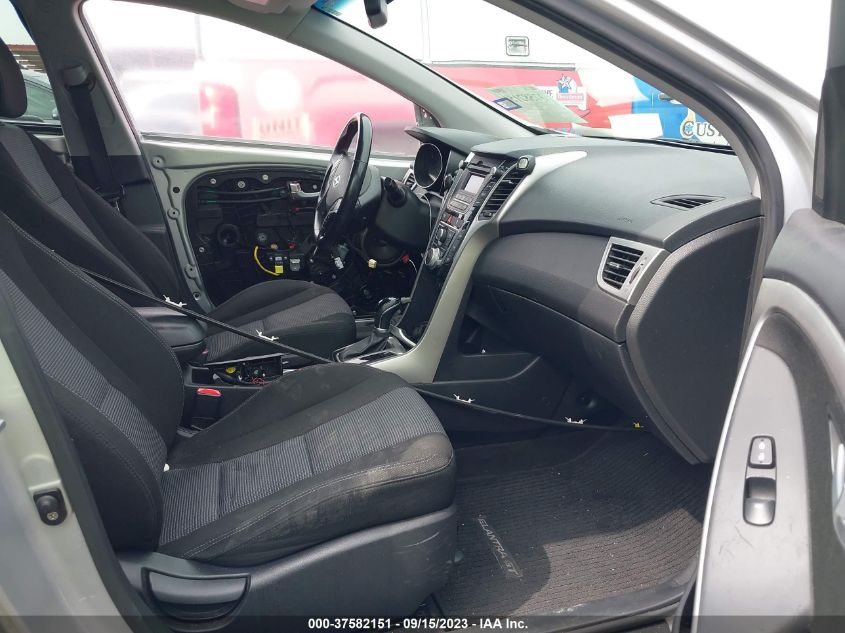 2013 HYUNDAI ELANTRA GT - KMHD35LE8DU152390