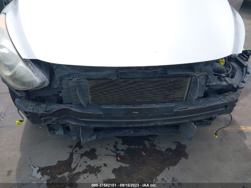 2013 HYUNDAI ELANTRA GT - KMHD35LE8DU152390