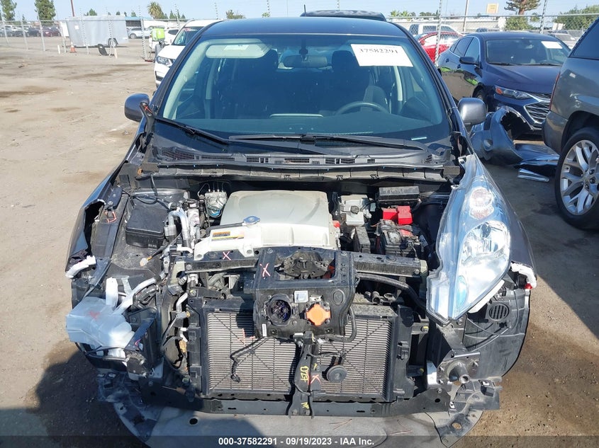 VIN 1N4BZ0CP1HC306633 2017 NISSAN LEAF SV
