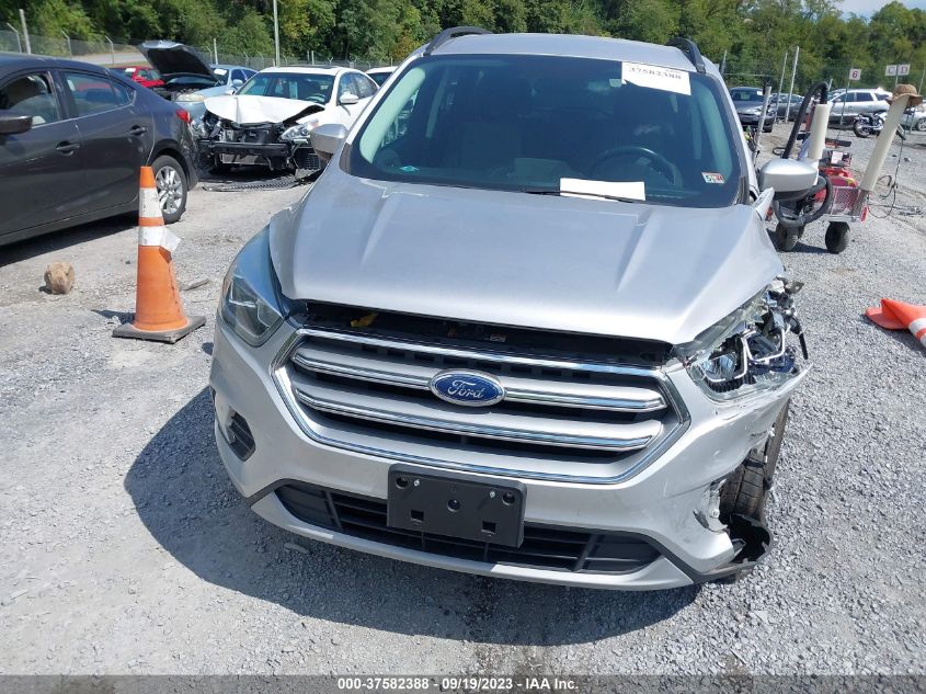 2017 FORD ESCAPE SE - 1FMCU9GD9HUA58283