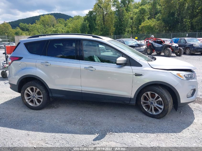 2017 FORD ESCAPE SE - 1FMCU9GD9HUA58283