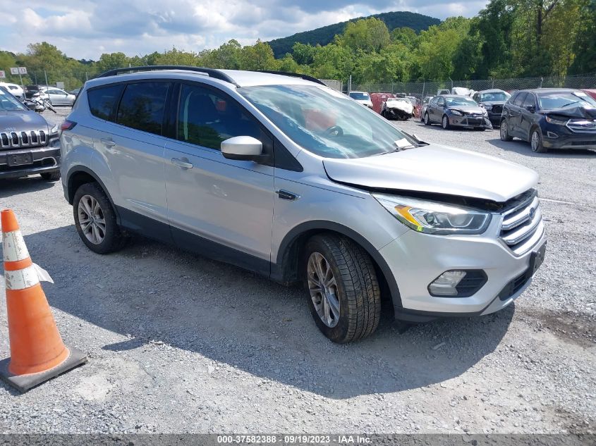 2017 FORD ESCAPE SE - 1FMCU9GD9HUA58283