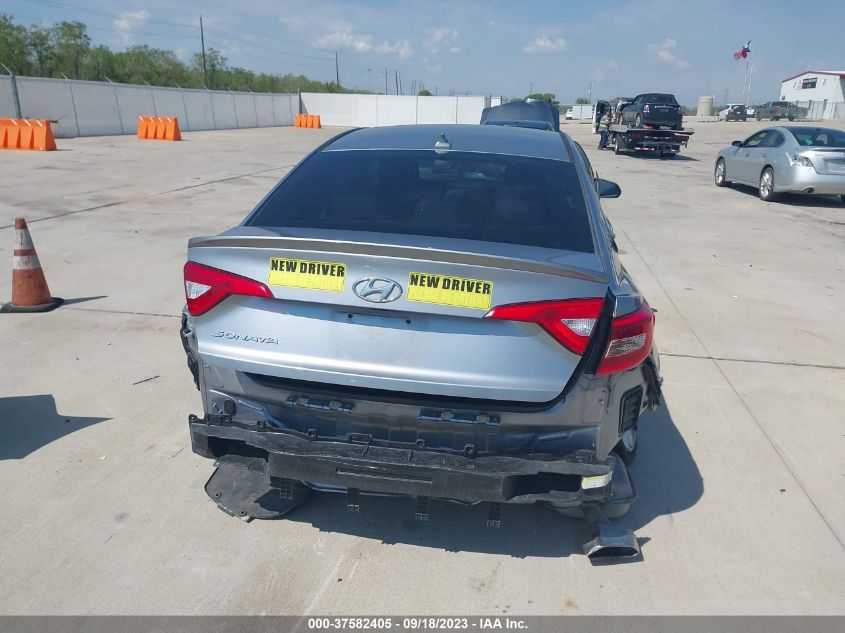 2015 HYUNDAI SONATA 2.4L SE - 5NPE24AF9FH136245