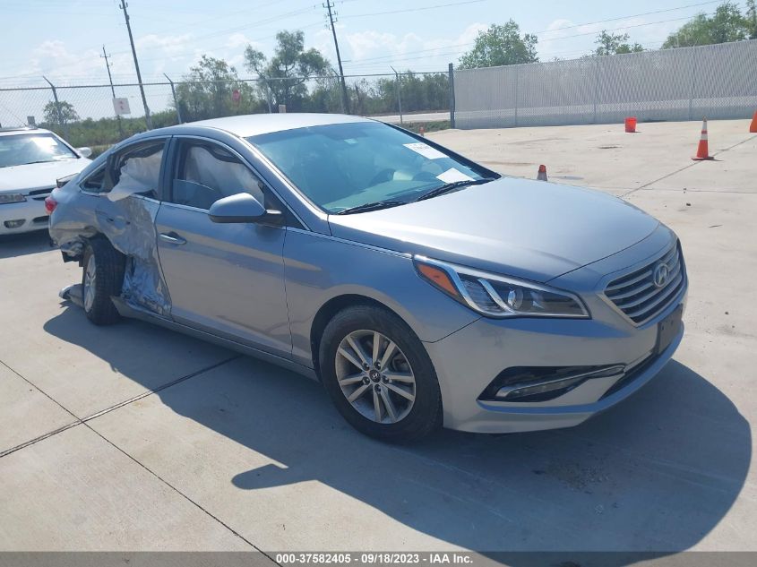 2015 HYUNDAI SONATA 2.4L SE - 5NPE24AF9FH136245