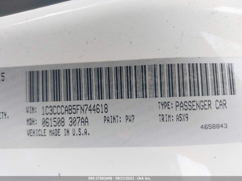 2015 CHRYSLER 200 LIMITED - 1C3CCCAB5FN744618