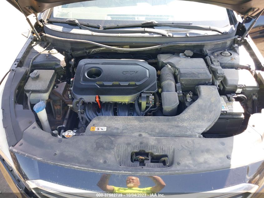2015 HYUNDAI SONATA 2.4L SE - 5NPE24AF9FH151389
