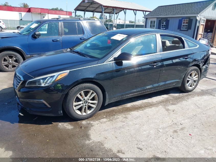 2015 HYUNDAI SONATA 2.4L SE - 5NPE24AF9FH151389