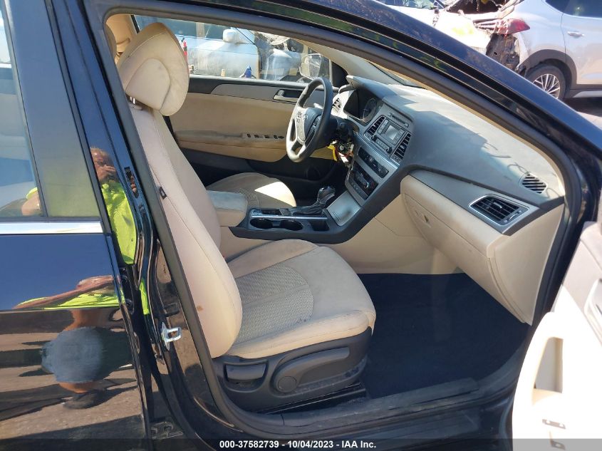 2015 HYUNDAI SONATA 2.4L SE - 5NPE24AF9FH151389