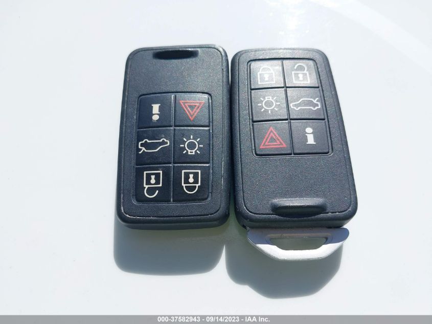 2014 VOLVO S60 T5 - YV1612FHXE2294433