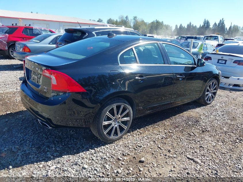 2014 VOLVO S60 T5 - YV1612FHXE2294433