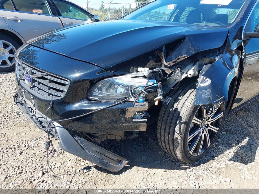 2014 VOLVO S60 T5 - YV1612FHXE2294433