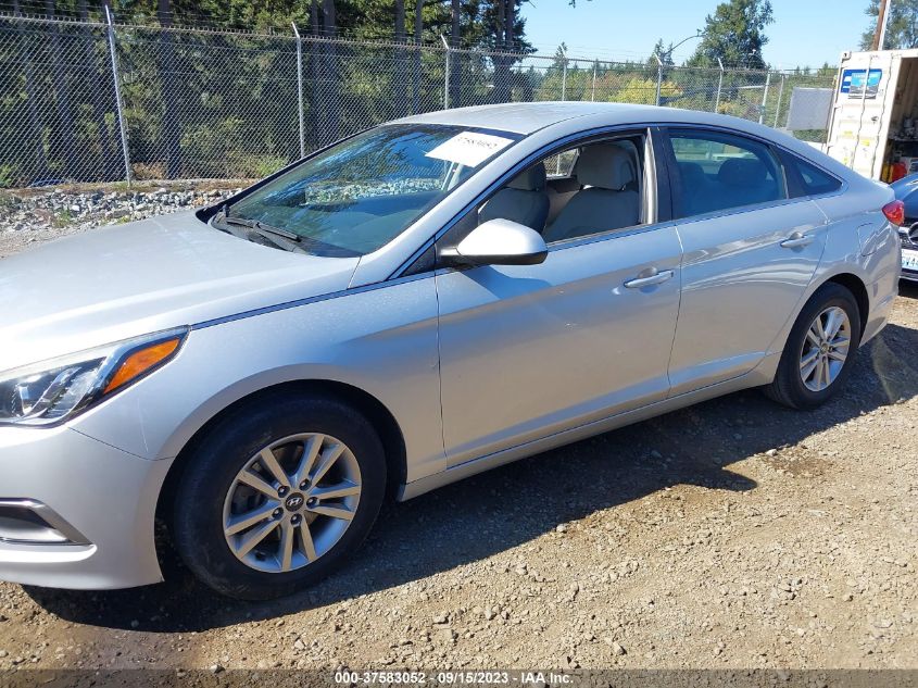 2016 HYUNDAI SONATA 2.4L SE - 5NPE24AF2GH302543