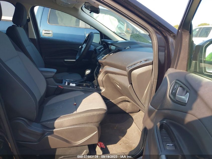 2019 FORD ESCAPE SE - 1FMCU9GD5KUB80825