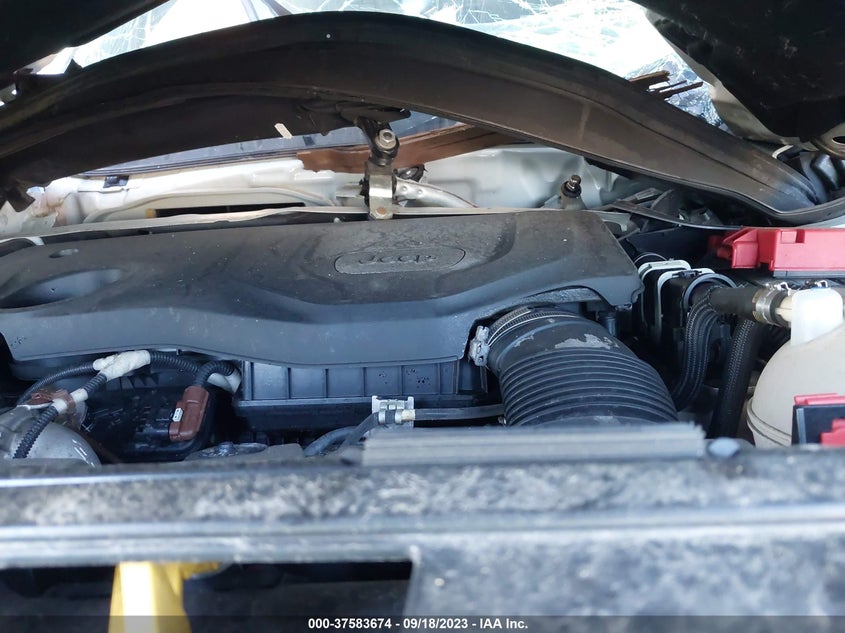 VIN ZACNJBC18KPK12402 2019 JEEP RENEGADE TRAILHAWK