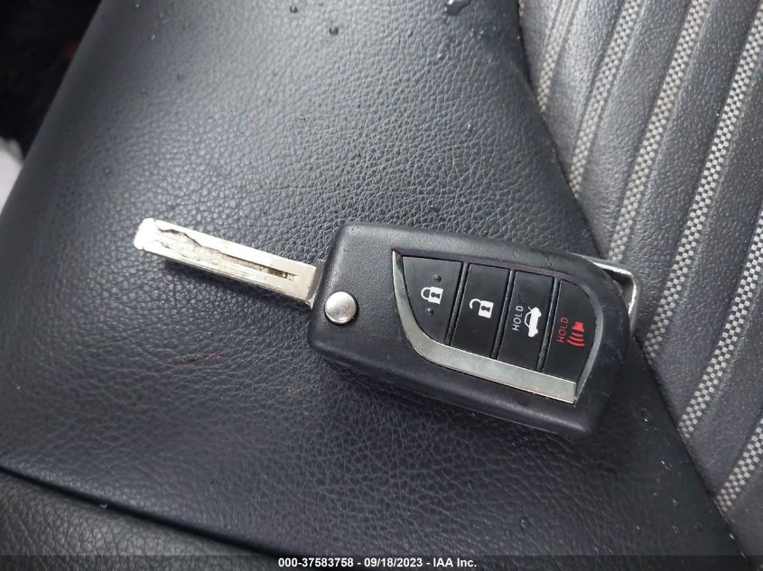 2019 TOYOTA CAMRY LE/SE/XLE/L - 4T1B11HK9KU697970