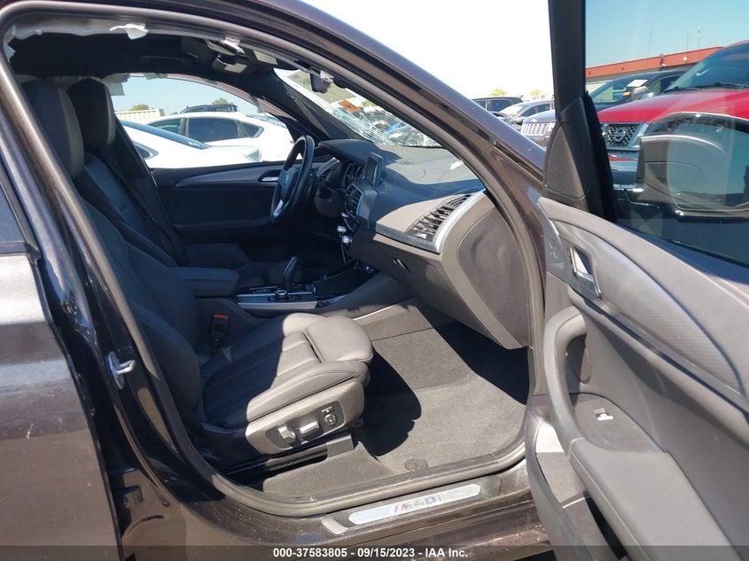 VIN 5UXTS3C50J0Z01434 2018 BMW X3 M40I