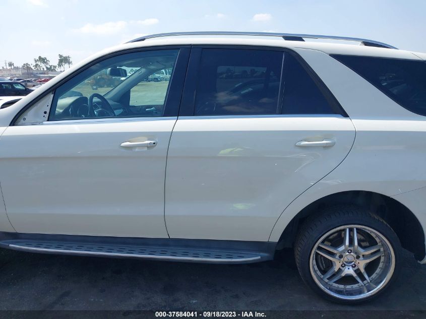 2013 MERCEDES-BENZ M-CLASS ML 550 4JGDA7DB6DA097879