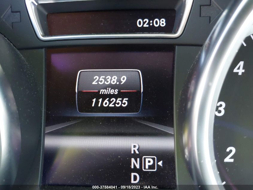 2013 MERCEDES-BENZ M-CLASS ML 550 4JGDA7DB6DA097879