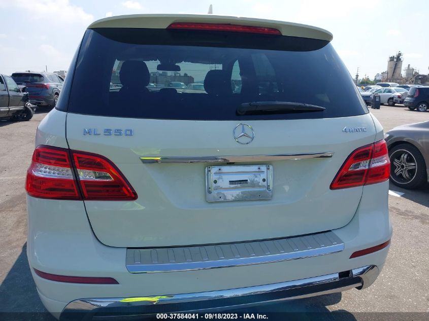 2013 MERCEDES-BENZ M-CLASS ML 550 4JGDA7DB6DA097879