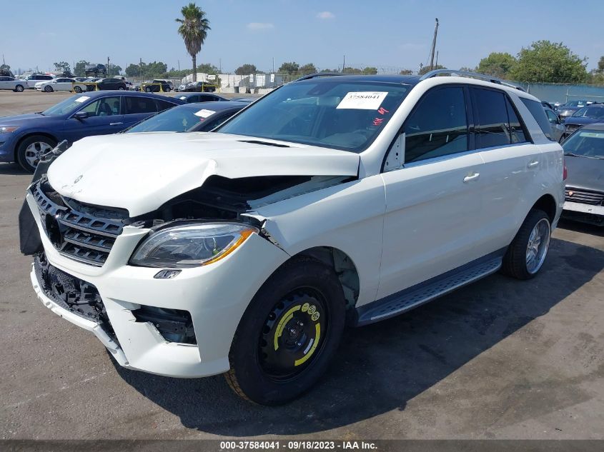 2013 MERCEDES-BENZ M-CLASS ML 550 4JGDA7DB6DA097879