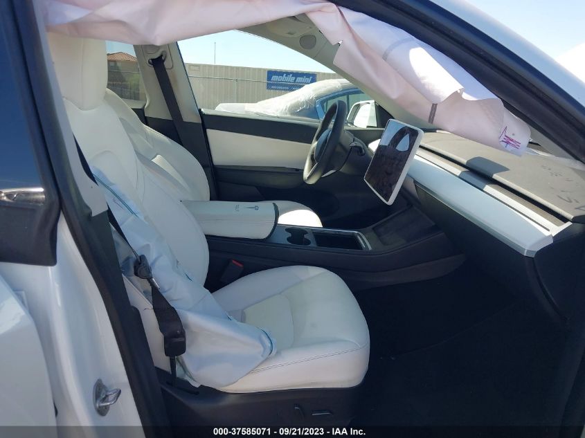 VIN 7SAYGAEEXNF361773 2022 TESLA MODEL Y LONG RANGE