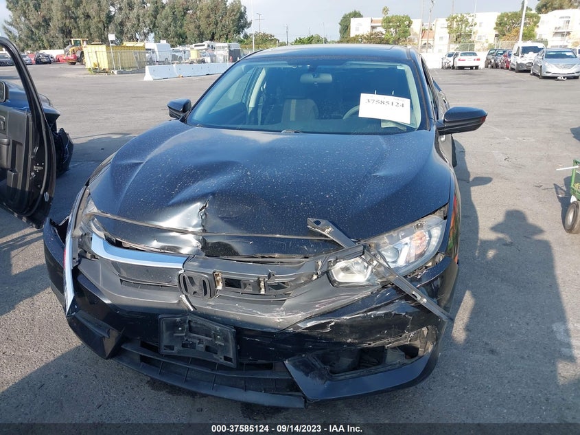 VIN 2HGFC2F74JH518886 2018 HONDA CIVIC SEDAN EX
