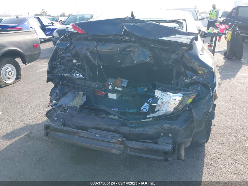 VIN 2HGFC2F74JH518886 2018 HONDA CIVIC SEDAN EX