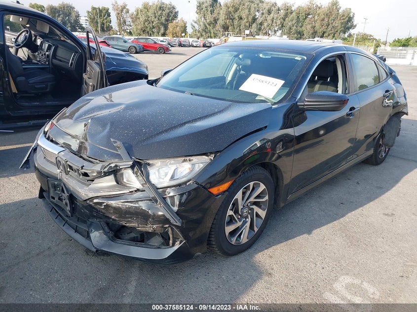 VIN 2HGFC2F74JH518886 2018 HONDA CIVIC SEDAN EX