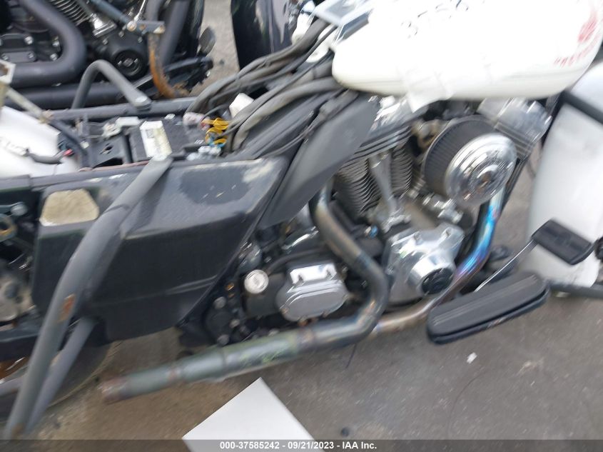 2004 HARLEY-DAVIDSON FLHRCI - 1HD1FRW174Y735183