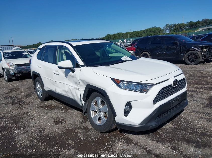 2021 TOYOTA RAV4 XLE - JTMP1RFVXMD077752