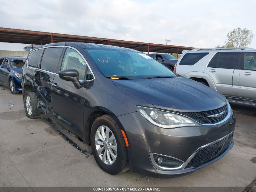 2019 CHRYSLER PACIFICA TOURING PLUS - 2C4RC1FG0KR702711