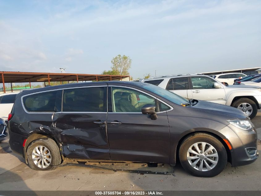 2019 CHRYSLER PACIFICA TOURING PLUS - 2C4RC1FG0KR702711