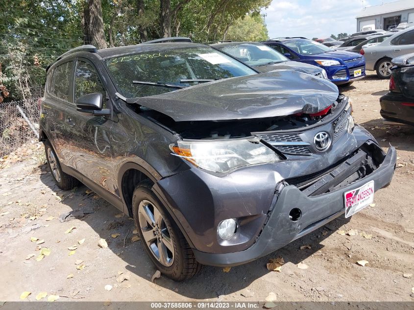2015 TOYOTA RAV4 XLE - JTMRFREV5FJ040642